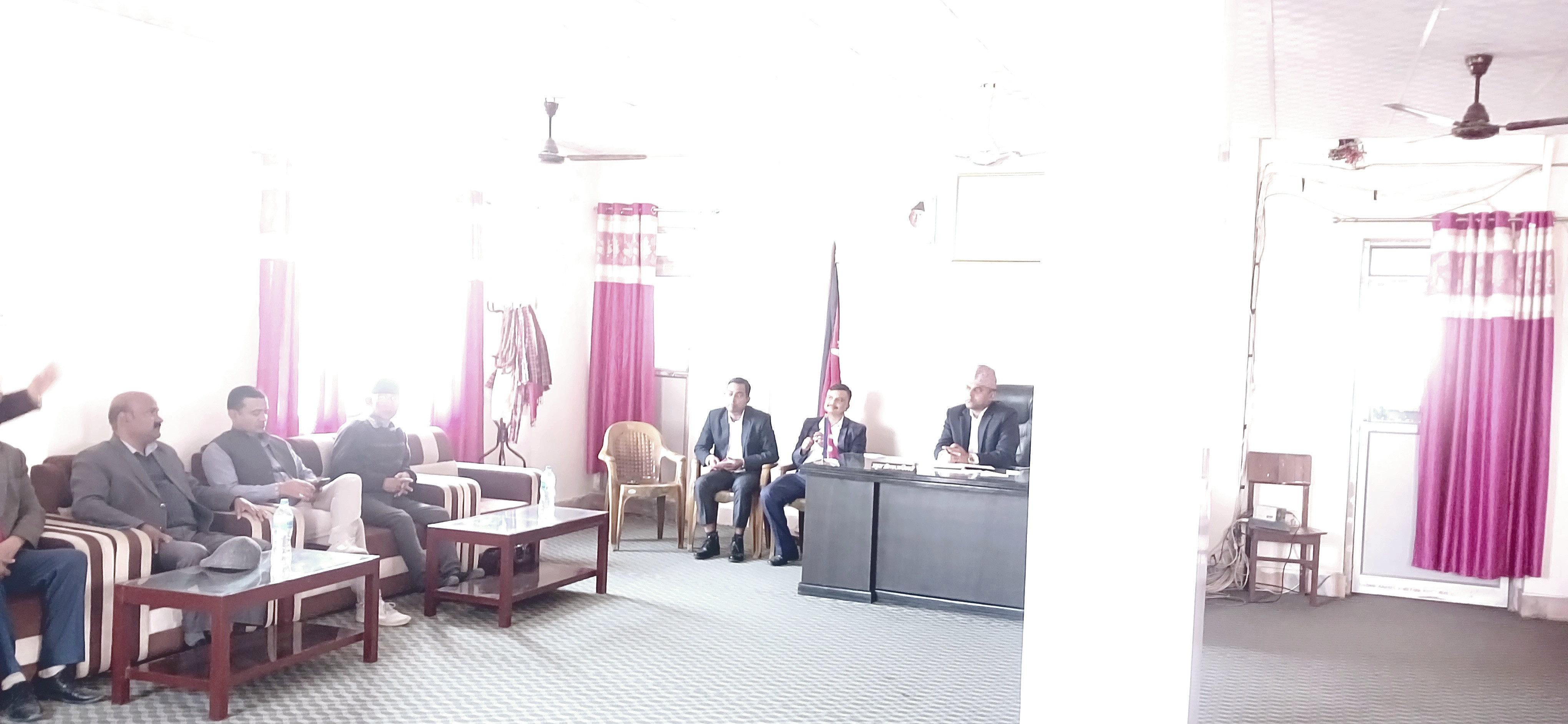 जिल्लास्थित राजनीतिक दलका प्रमुख/प्रतिनिधिहरु सँग परिचयात्मक कार्यक्रम (२०८१।०९।२८)